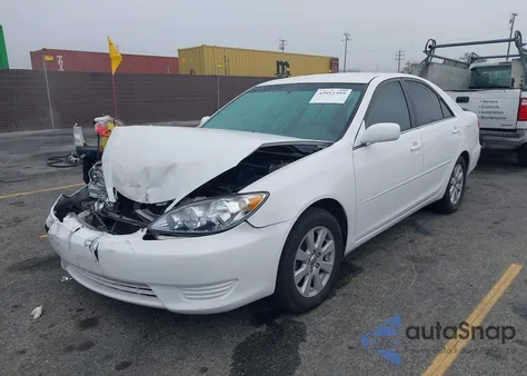 2005 Toyota Camry Le from USA, damaged, VIN 4T1BE32K75U572172